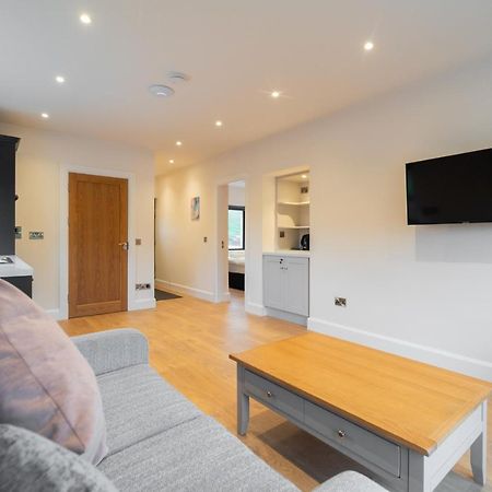 Dingle Way Snug, Luxury Apartment Exteriör bild