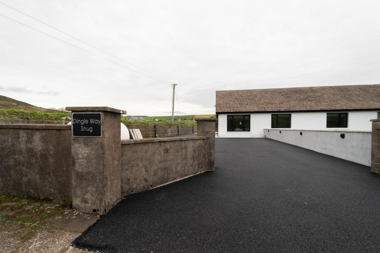 Dingle Way Snug, Luxury Apartment Exteriör bild