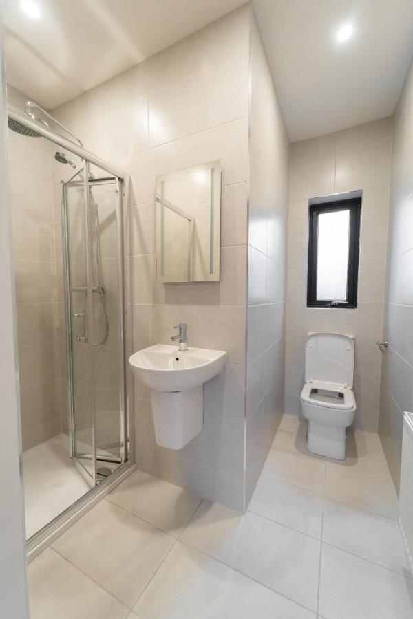 Dingle Way Snug, Luxury Apartment Exteriör bild