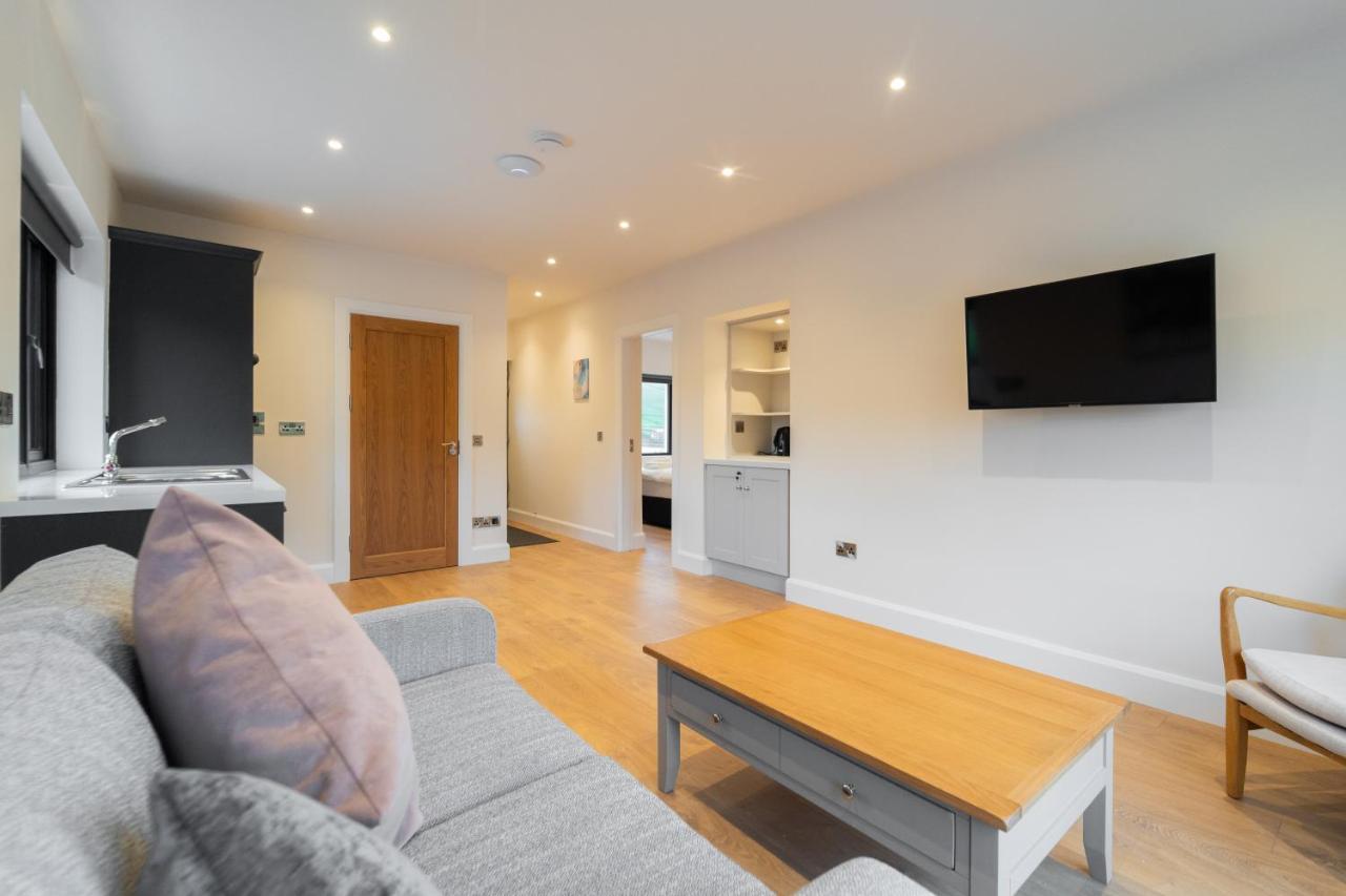 Dingle Way Snug, Luxury Apartment Exteriör bild