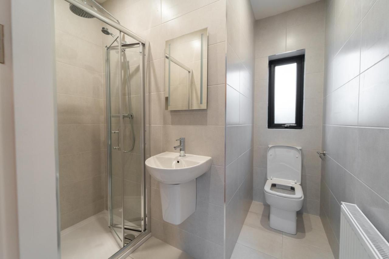 Dingle Way Snug, Luxury Apartment Exteriör bild